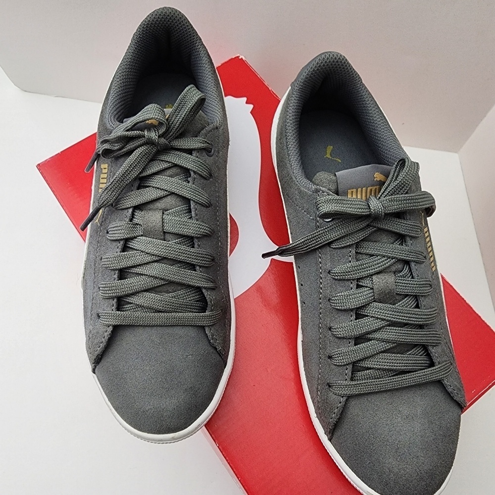 Puma Woman's Grey Suede Sneakers Size 6 - Picture 9 of 10